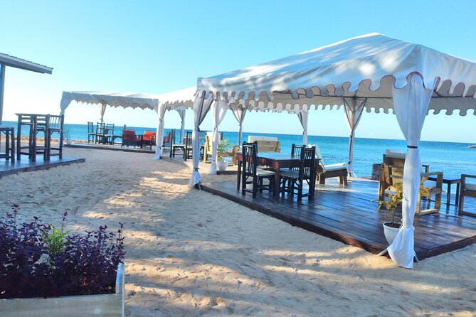 Blue Hole, Dunns River Falls + Lunch & Cocktails at Bamboo Beach - Dining at Bamboo Beach