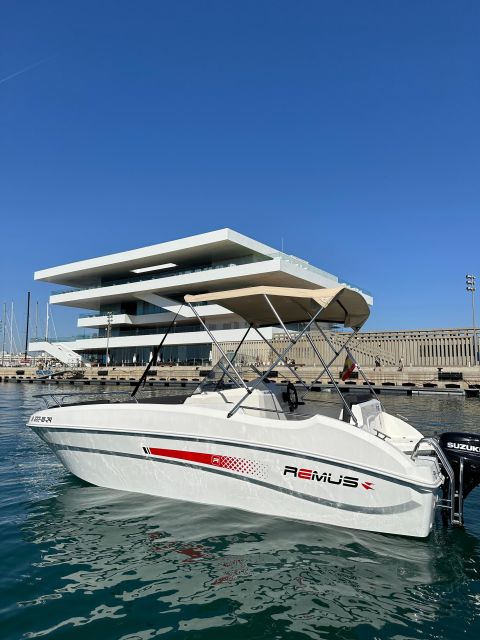 BOAT WITH OUT LICENSE VALENCIA - Instructor and Meeting Point