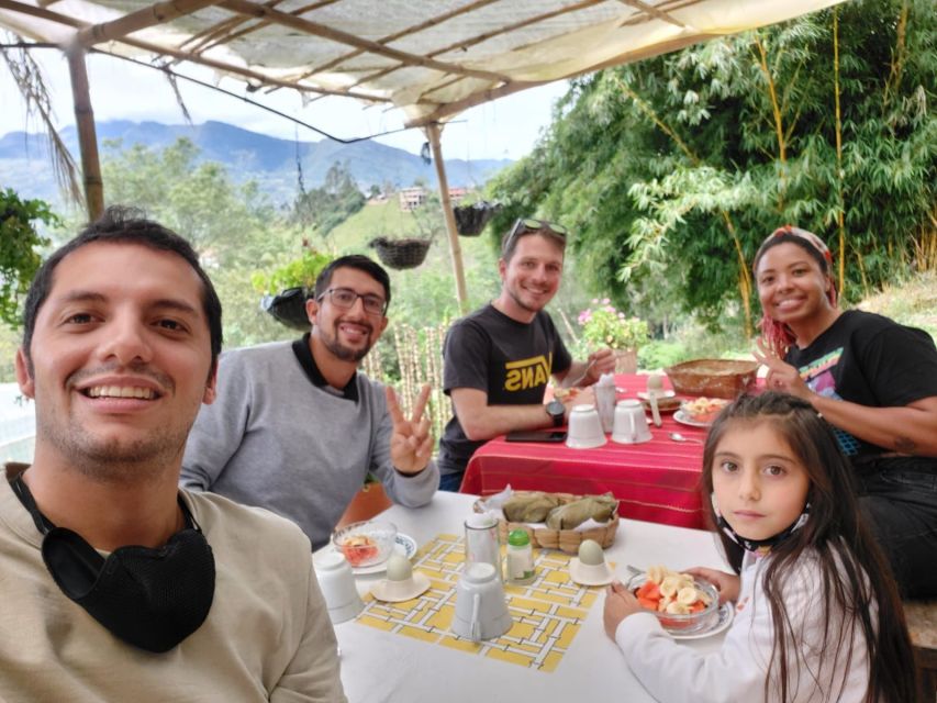 Bogotá: Guided 5-Hour Coffee Farm Tour - Local Cuisine Experience