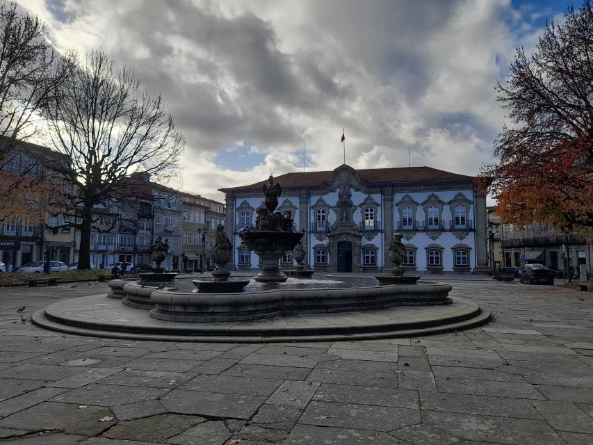 BRAGA CITY OF FAITH-CITY AND SANCTUARIES FULL DAY TOUR - Braga Cathedral and Treasure Room