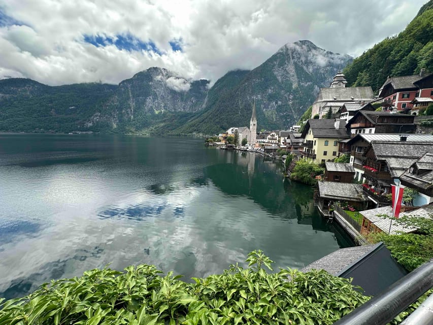 Bratislava/Vienna: Melk, Hallstatt, and Salzburg Day Trip - Exploring Salzburg
