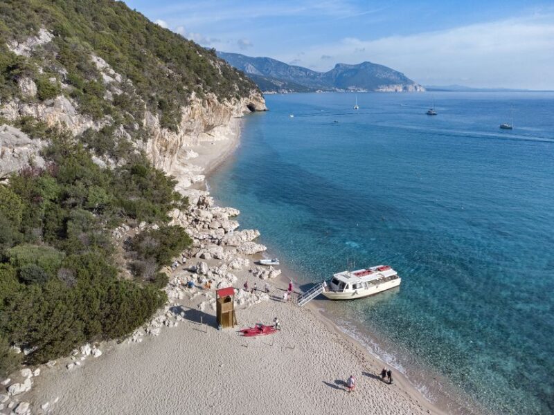 Cala Gonone: Guided Boat Tour to Cala Luna Beach - Customer Reviews and Ratings