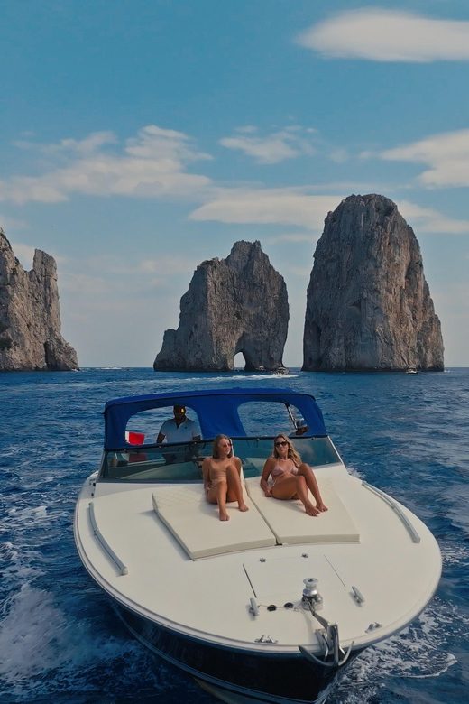 Capri Private Boat Tour: Free Bar, Snack and Extra Included - Accessibility and Meeting Points