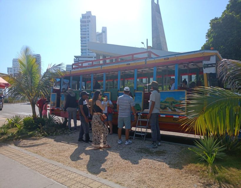 Cartagena: City Tour on a Typical Colombian Chiva Bus - Customer Feedback and Considerations