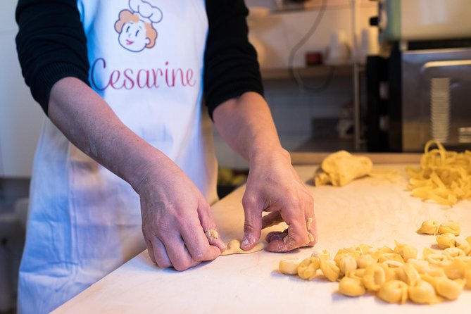 Cesarine: Pasta & Tiramisu Class at a Locals Home in Venice - Transportation Considerations