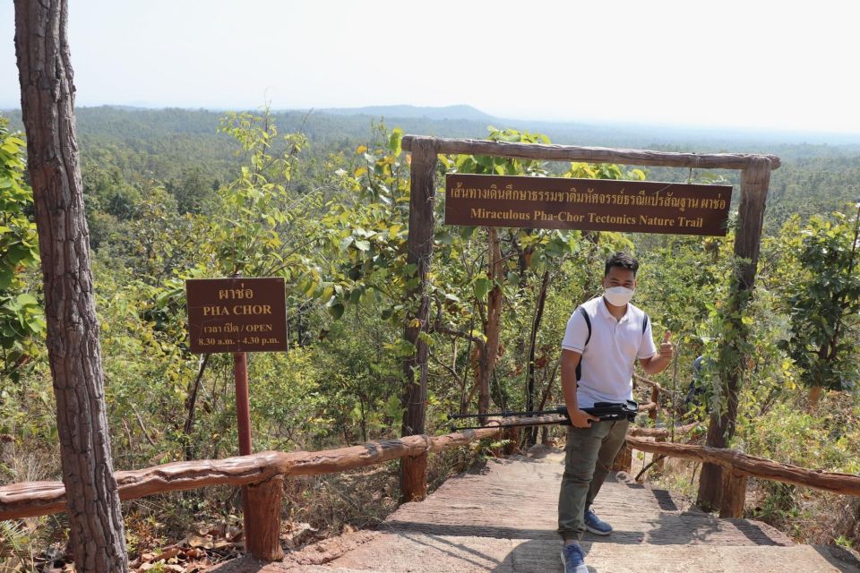 Chaing Mai: Private Trekking at Doi Inthanon and Pha Chor - Hike to Pha Chore Canyon