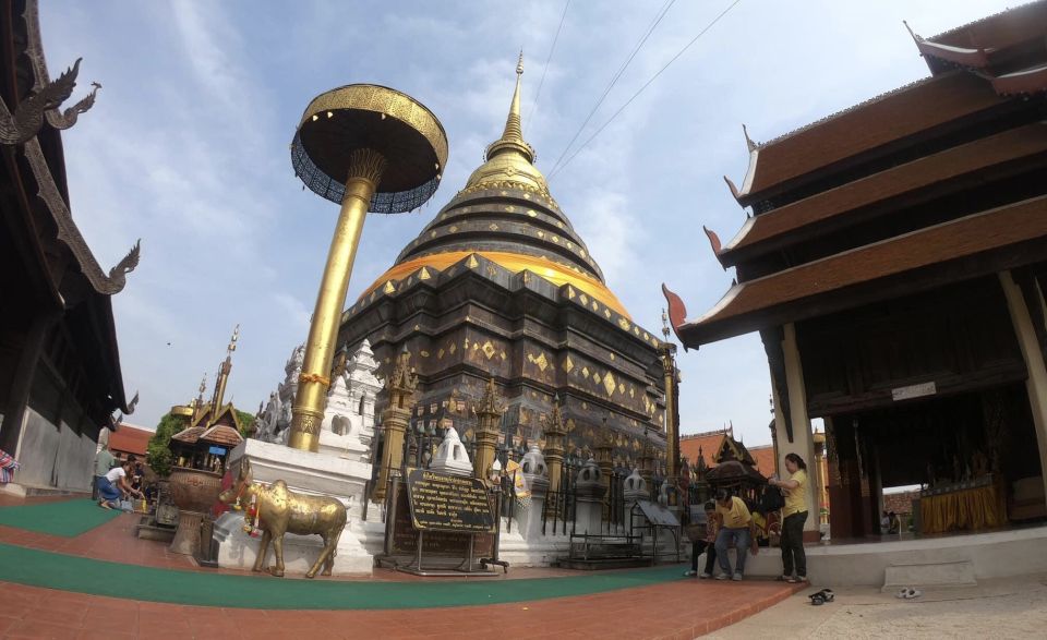 Chiang Mai: Explore the Hidden Temples of Lampang Province - Navigating the Captivating Trail to the Temples