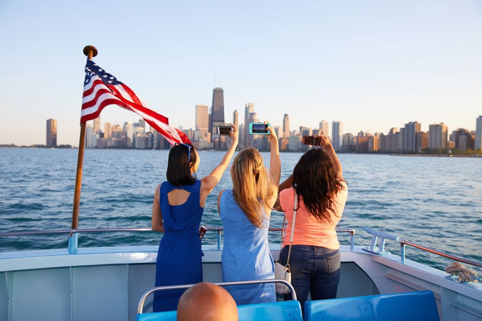 Chicago: Family Fun Urban Adventure River and Lake Cruise - Landmarks and Iconic Attractions