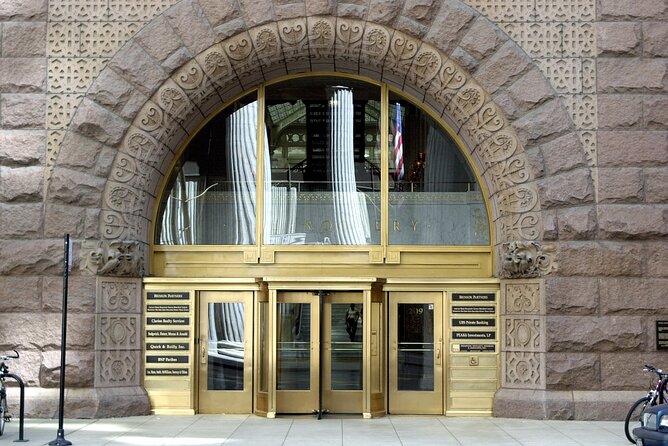 Chicago Walking Tour: Art Deco Skyscrapers Loop - Tips for Participants