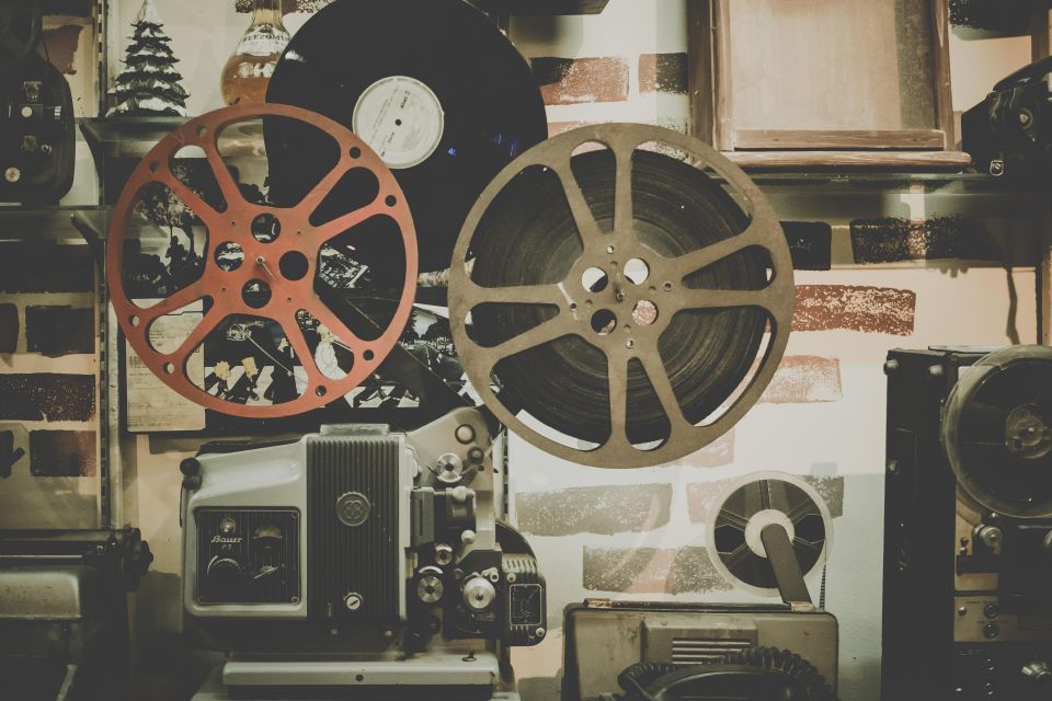 Cinelab: Journey Through the History of Cinema in Syracuse - Exclusive Film Screening Experience