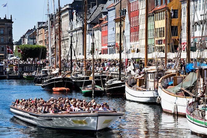 Copenhagen Sightseeing Classic Canal Tour With Live Guide - Additional Notes