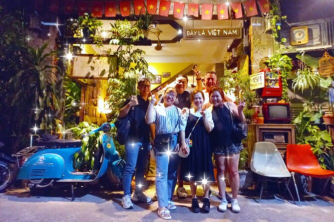 Da Nang by Night: Seafood Dinner, Night Market and Cruise Trip - Scenic Cruise Trip