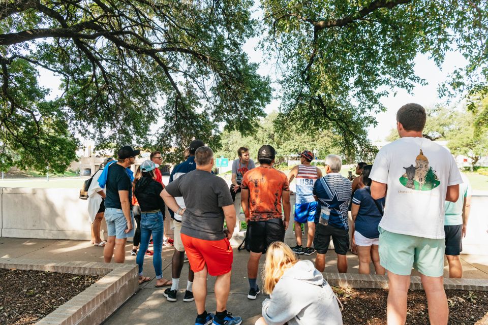 Dallas: JFK Assassination Tour - The Sixth Floor Museum