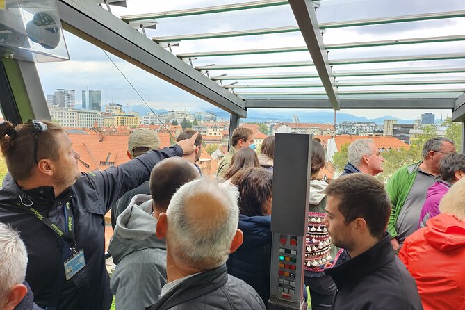 Day Tour to LJUBLJANA LAKE BLED With Minivan 8pax Max From Zagreb - Minivan Specifications