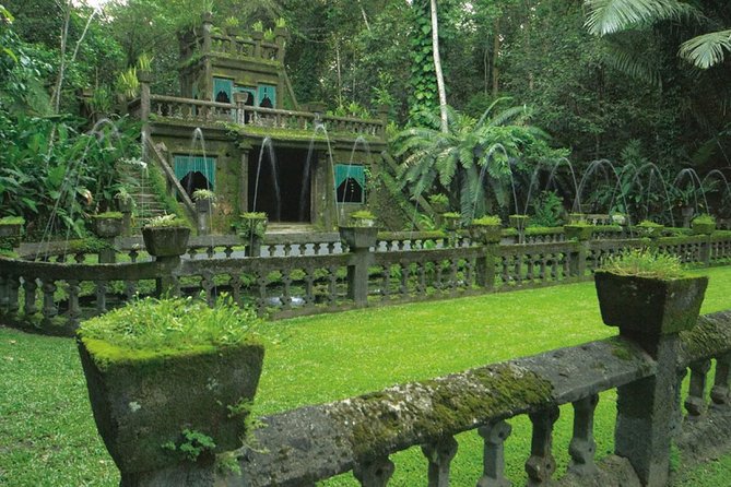 Day Tour to Paronella Park, Lake Barrine and Millaa Millaa Falls - Accessibility Features