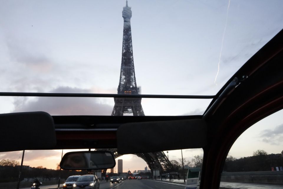 Discover Paris in a 2CV - Accessibility and Language