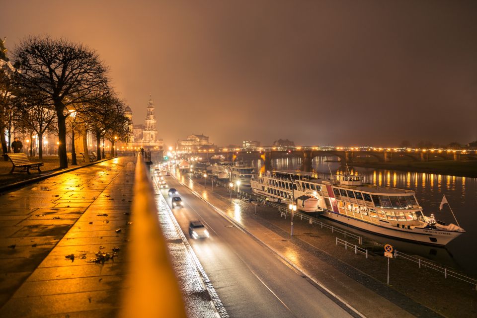 Dresden: Evening River Cruise With Dinner - Frequently Asked Questions