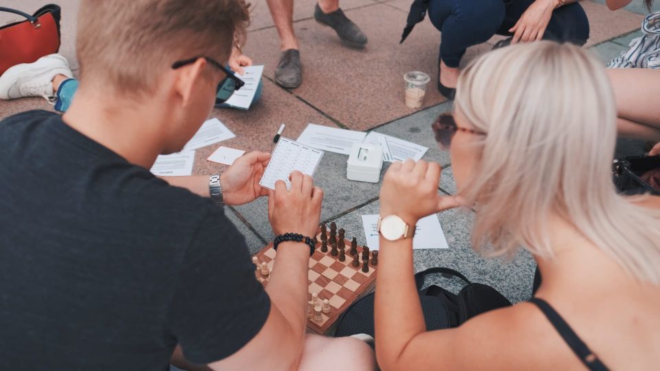 Dresden: Old Town Outdoor Escape Game Manhunt - Private Group Experience