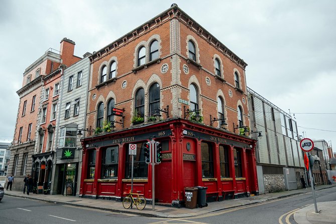 Dublin Private Highlights & History of 1916 Easter Rising Tour - Christ Church Cathedral Visit