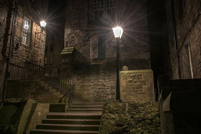 Edinburgh 2 Hour Nighttime Ghost Tour Italian Tour Guide - Cancellation Policy Details