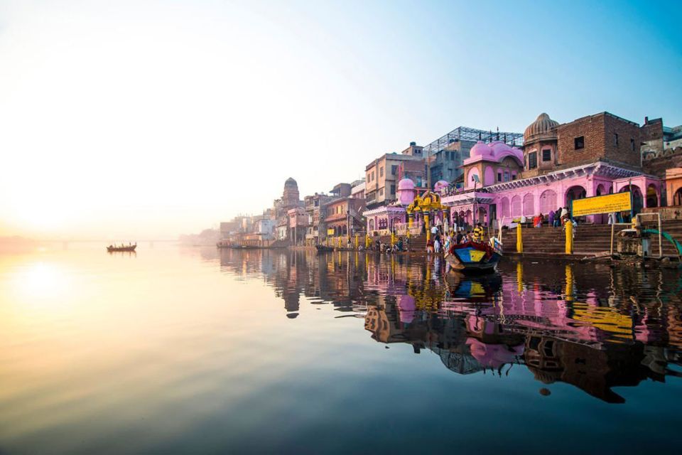 Set out on a Spiritual Odyssey of Varanasi - Local Cuisine and Accommodation