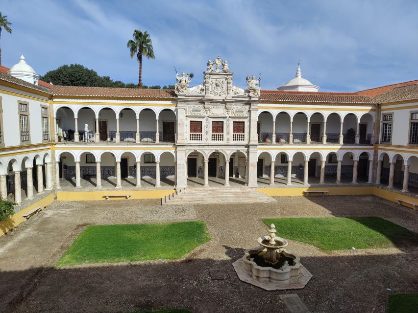 Évora: Christian Heritage Private Walking Tour - Itinerary Walkthrough