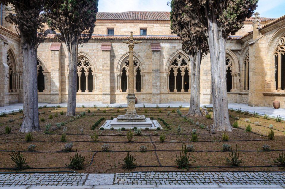 Exploration of Compostela Walking Tour for Families - Praza De Cervantes