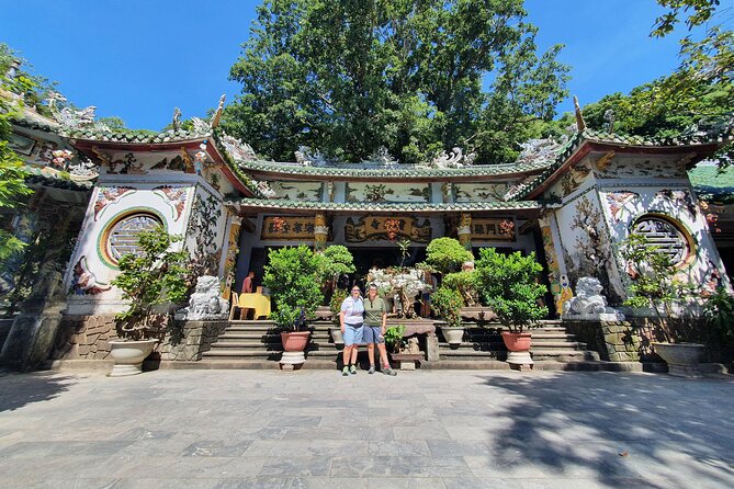 Explore Hoi an and Da Nang by Private Tour With Local Guide - Bargaining at the Con Market