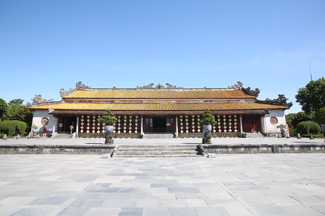 Exploring Hue Imperial City With Professional Driver By Private Car - Accessibility Features