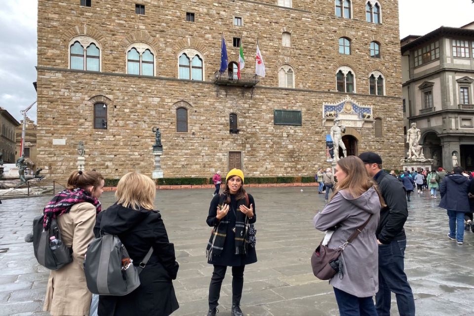 Florence: Women of Florence Private Walking Tour - Picturesque Views of the Arno River