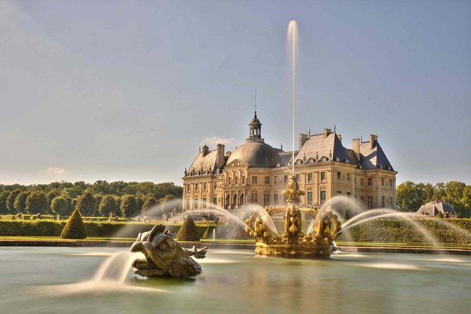 Fontainebleau and Vaux Le Vicomte Chateaux Day Trip From Paris - Inclusions for Travelers