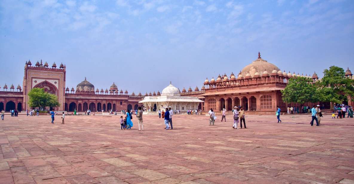 From Agra: Fatehpur Sikri Private Tour With Taj Mahal - Discovering Fatehpur Sikri