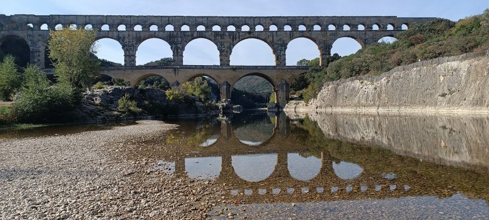 From Aix-en-Provence: Avignon City Highlights Guided Tour - Language Options