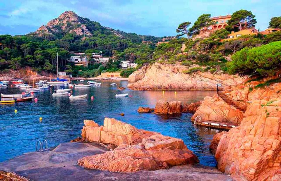 From Barcelona: Costa Brava Guided Tour - Live Tour Guide and Language Options