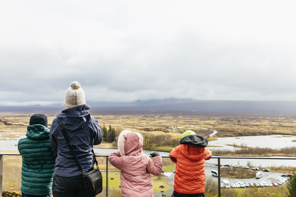 From Reykjavik: Golden Circle & Blue Lagoon Tour With Drink - Iconic Golden Circle Attractions