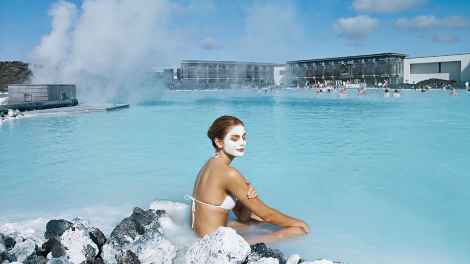 From Reykjavik or Keflavik: Blue Lagoon Transport - Booking Process and Options