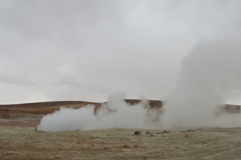From Uyuni: Private Day Trip Laguna Colorada. - Meals and Refreshments