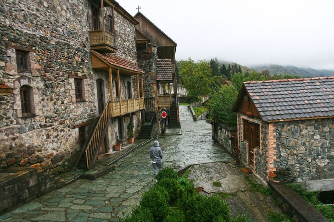 From Yerevan: Lake Sevan, Dilijan, Haghartsin, Lake Parz, Goshavank - Admiring Lake Parz