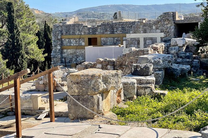 Full-Day Private Adventure: Knossos, Zeus Cave & Lassithi Plateau - Accessibility Information