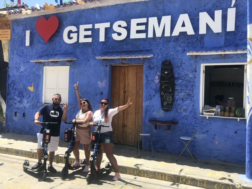 FUN SCOOTER RIDE THRU CARTAGENA & GETSEMANI / DISCOVERY TOUR - Discover Getsemani