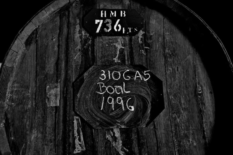 Funchal: H.M. Borges Winery Guided Tour With Wine Tasting - Aging and Craftsmanship