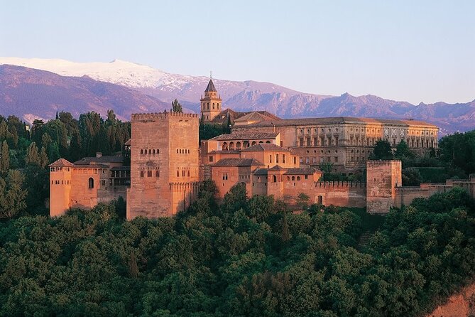 Granada Tour With Alhambra and Generalife Gardens From Seville - Reviews and Feedback