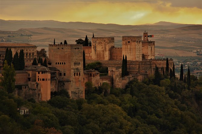 Guided Tour of Albaiçín, Sacromonte and Viewpoints - Discovering Viewpoints