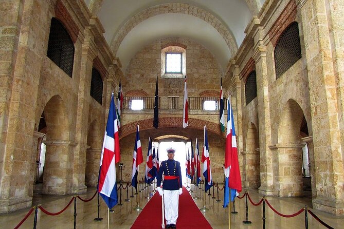 Half Day Excursion Colonial Zone Lighthouse to Colón and Tres Ojos From Santo Domingo - Reviews Summary