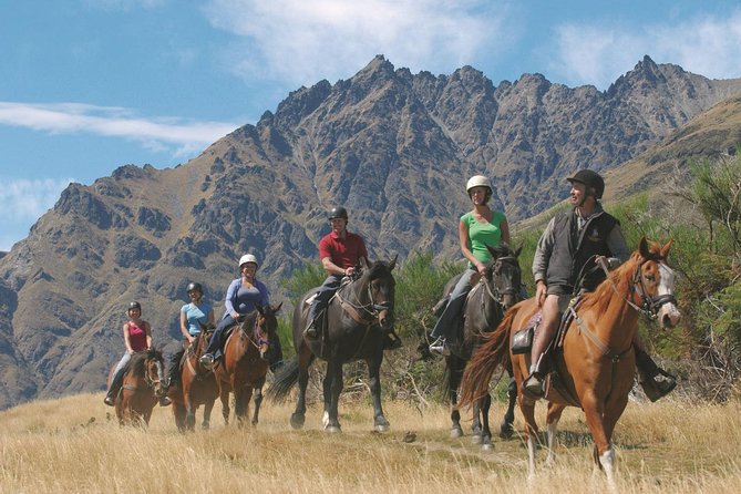 Half Day Walter Peak Horse Trek and Cruise From Queenstown - Recommended Gear