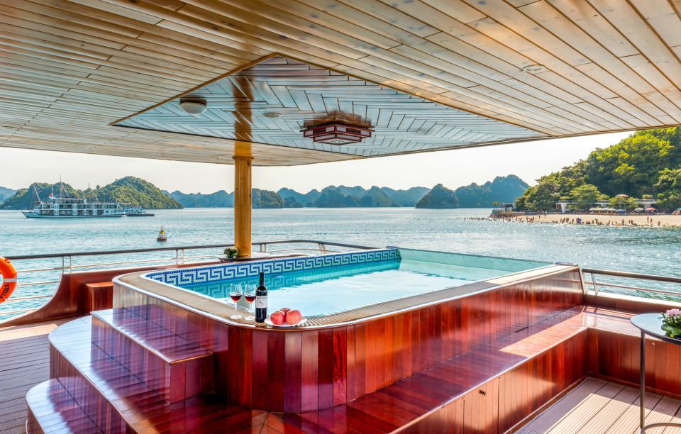 Hanoi: Halong Bay Luxury Cruise With Lunch Buffet & Kayaking - Customer Feedback and Recommendations