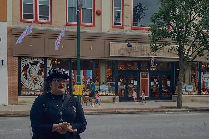 Historical Ghost Lantern Tour Downtown Traverse City +Magnant - Guest Experiences and Feedback