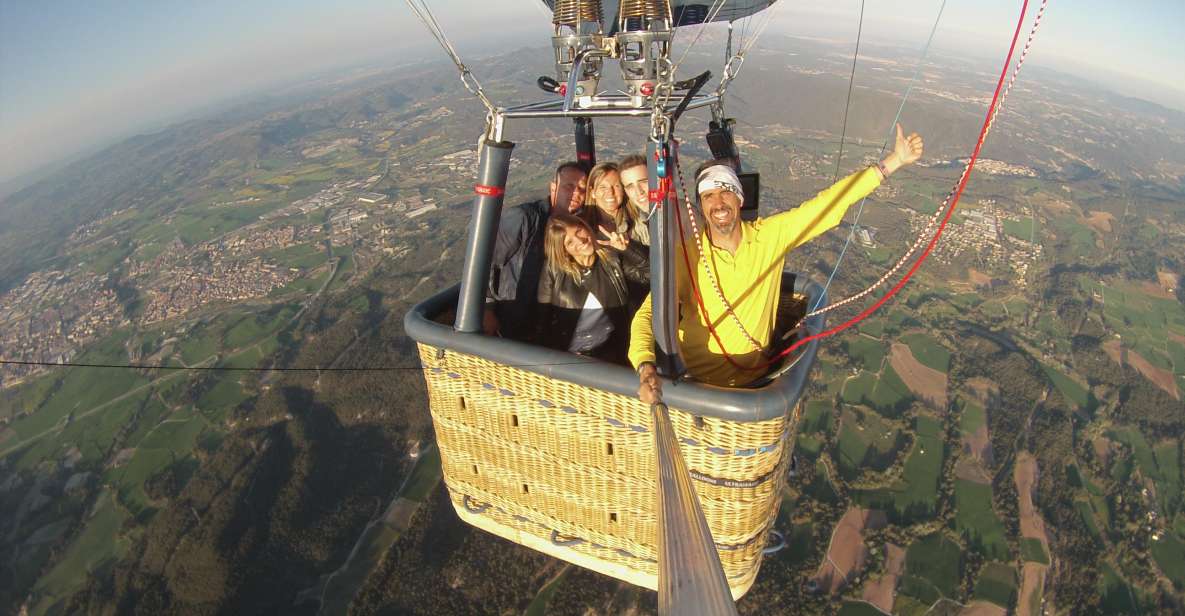 Hot Air Balloon Flight in Barcelona Montserrat - Languages Offered