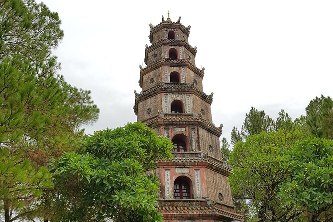 Hue Imperial City Private Tour With Royal Lunch - Guest Reviews and Feedback