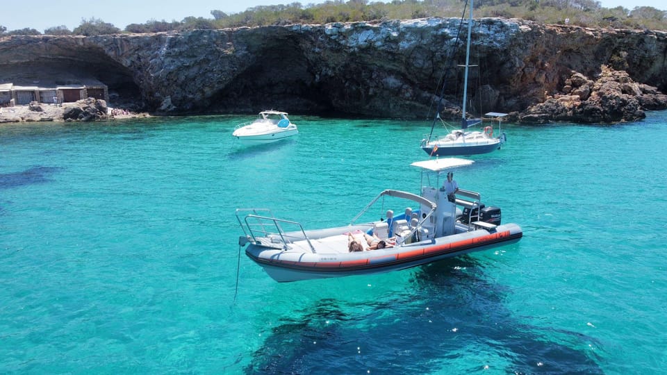 Ibiza: Private SpeedBoat to Es Vedra & Atlantis + Snorkel - Scenic Views and Photos